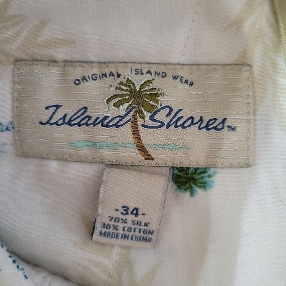 Tommy Bahama Men's Silk Cotton Light Tan Island Shores Shorts - Picture 2 of 11